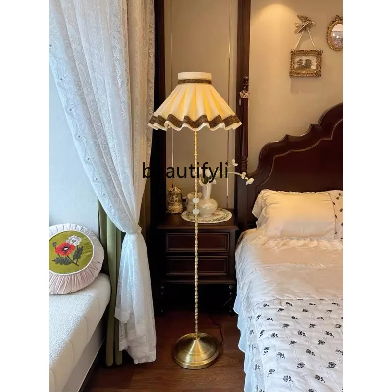 

Modern Minimalist French Retro Court Living Room Floor Lamp Copper Study and Bedroom Atmosphere Vertical Lamp American