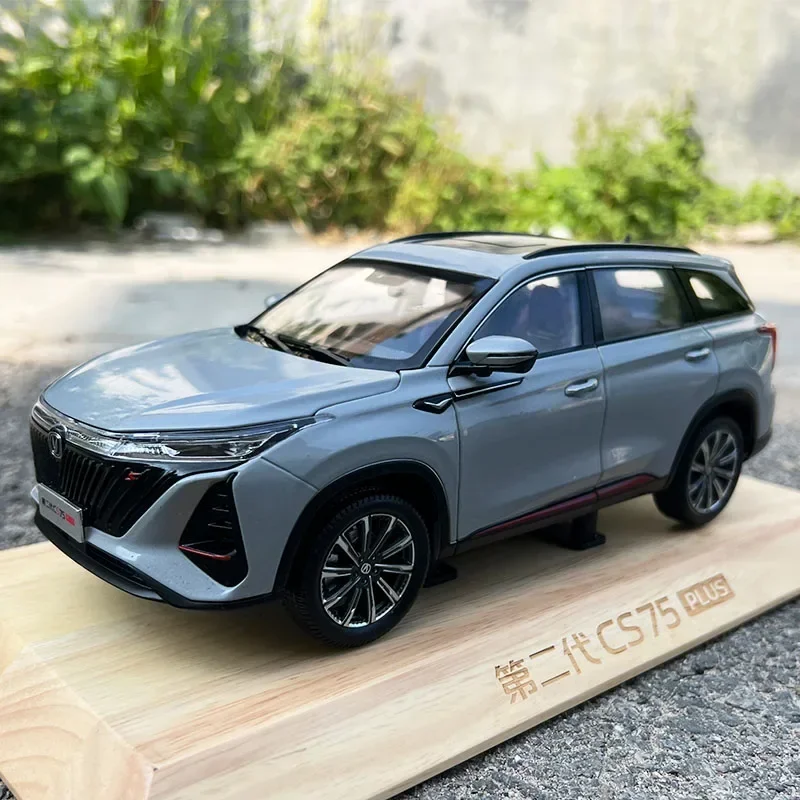 

1:18 Оригинал ChangAn Chang An второго поколения Cs75 Plus Suv модель автомобиля из сплава игрушки и подарки коллекционные аксессуары