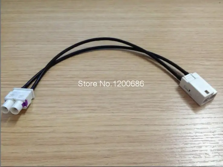 

Radio antenna interface switch harness for Volkswagen RNS510 RNS315 The RCD510+ enhanced version