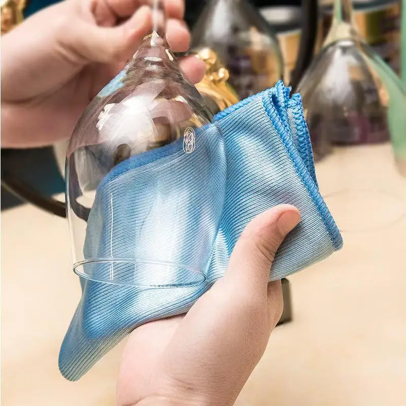 Streak-Free Microfiber Cleaning Cloth for Glass and Mirrors - 25x25cm