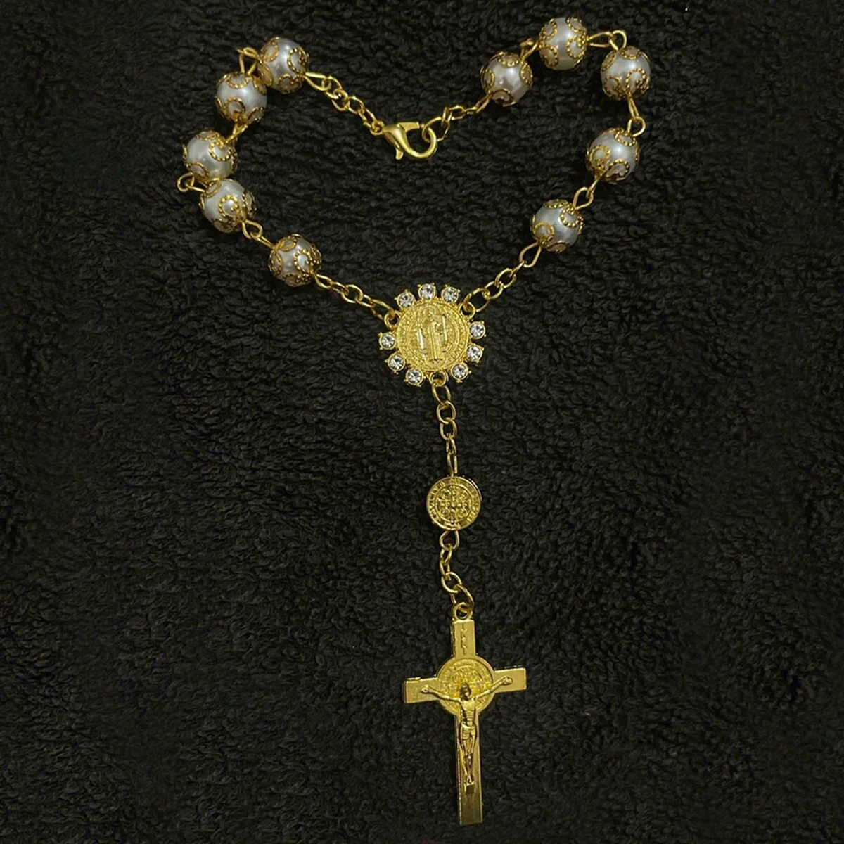 Elegant Cross Pendant Rosary Necklace - Timeless Spiritual Accessory & Thoughtful Gift