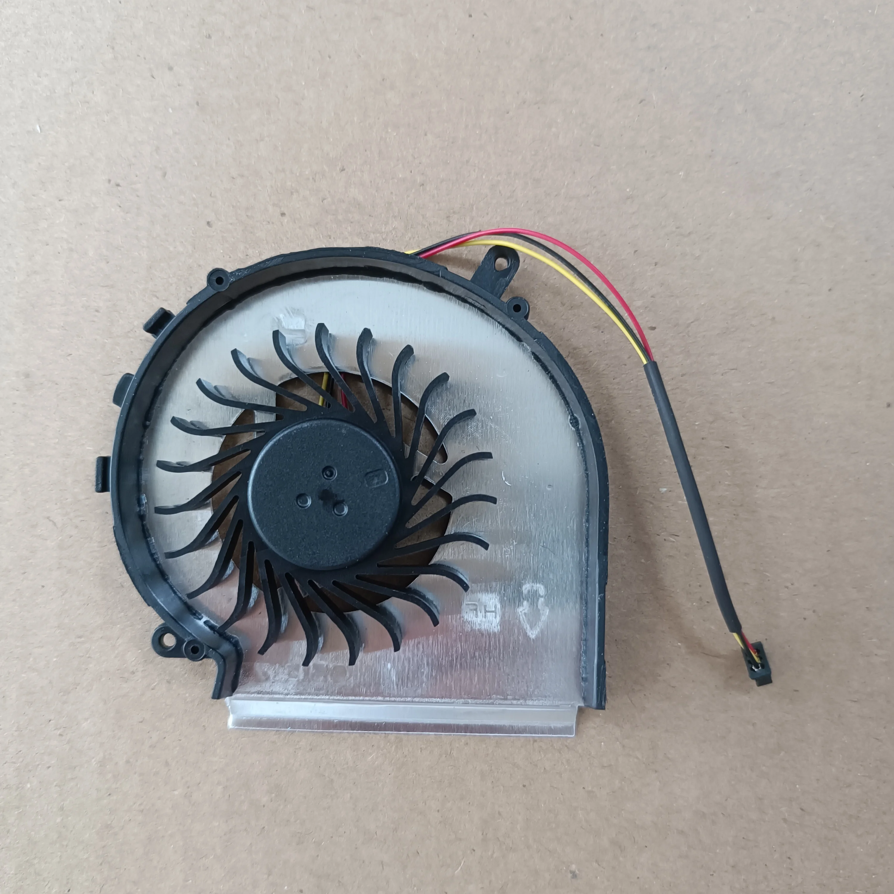 CPU Cooling Fan For MSI GE62 GE72 GL62 GL72 GP62 GP72 PE60 PE70 PAAD06015SL New Replacement Laptop Cooler Radiator Heat Sink