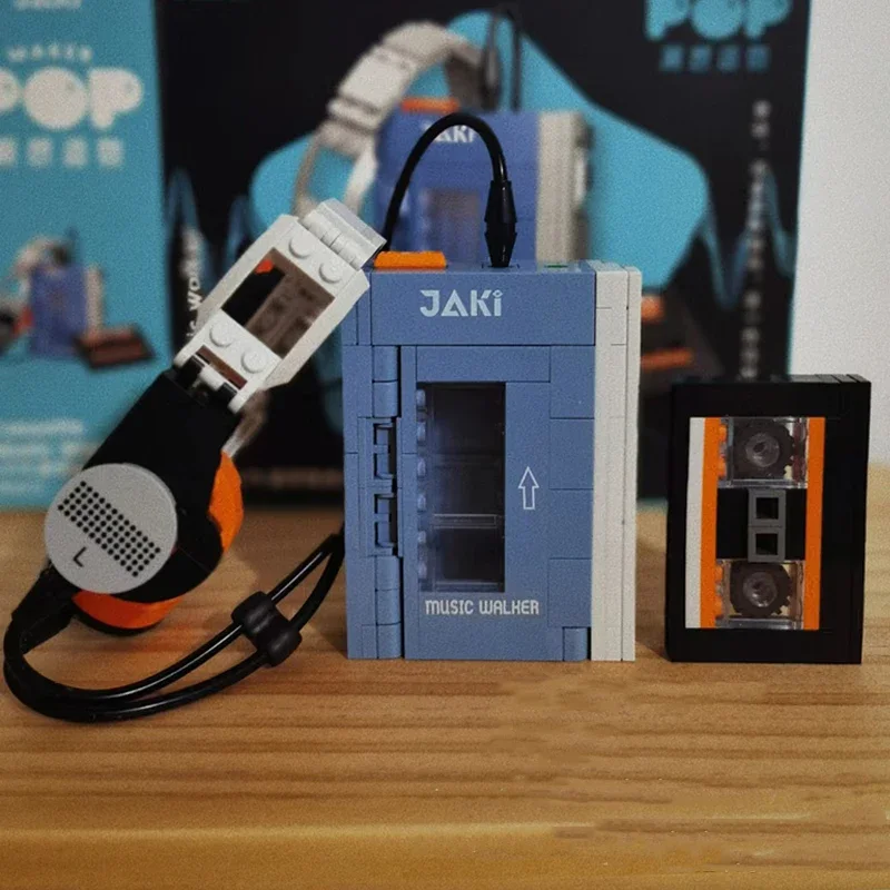 JAKI 8212 Cassette Music Walkman Tape Recorder Radio Earphone