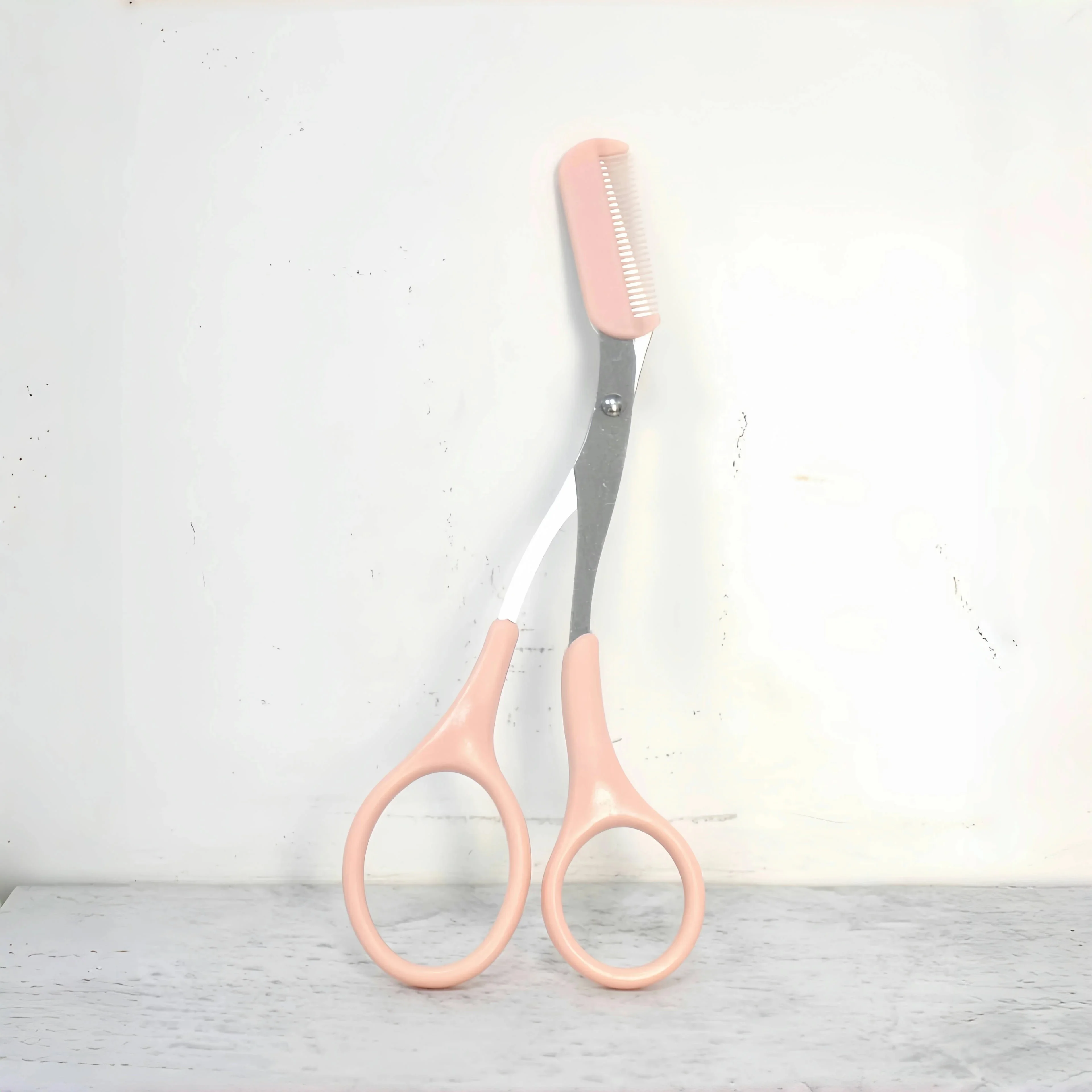 Built-in Comb Eyebrow Scissors
