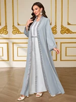 Ensemble de robe de luxe gris-bleu de style français avec broderies en dentelle, Abaya ouverte sur le devant de style moyen-oriental pour mariage / fête / usage quotidien 5