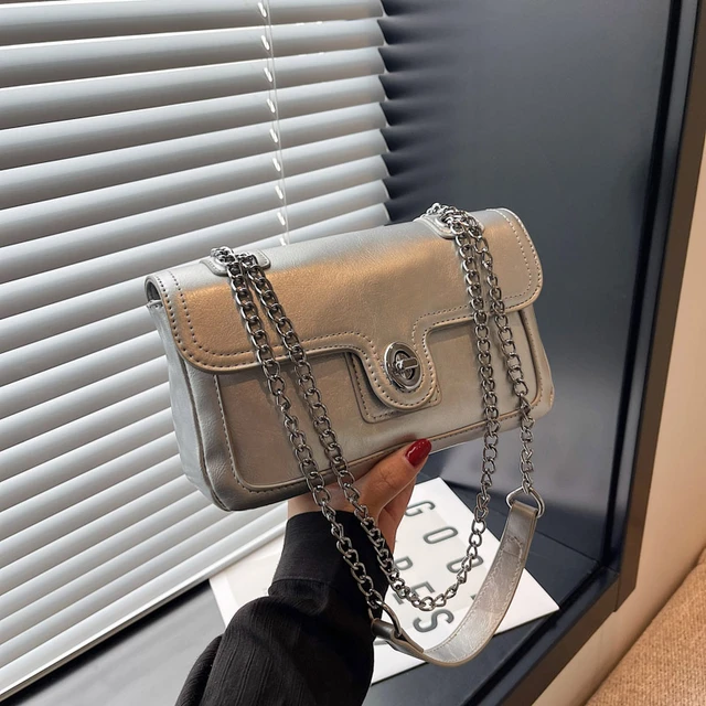 chanel classic crossbody bag