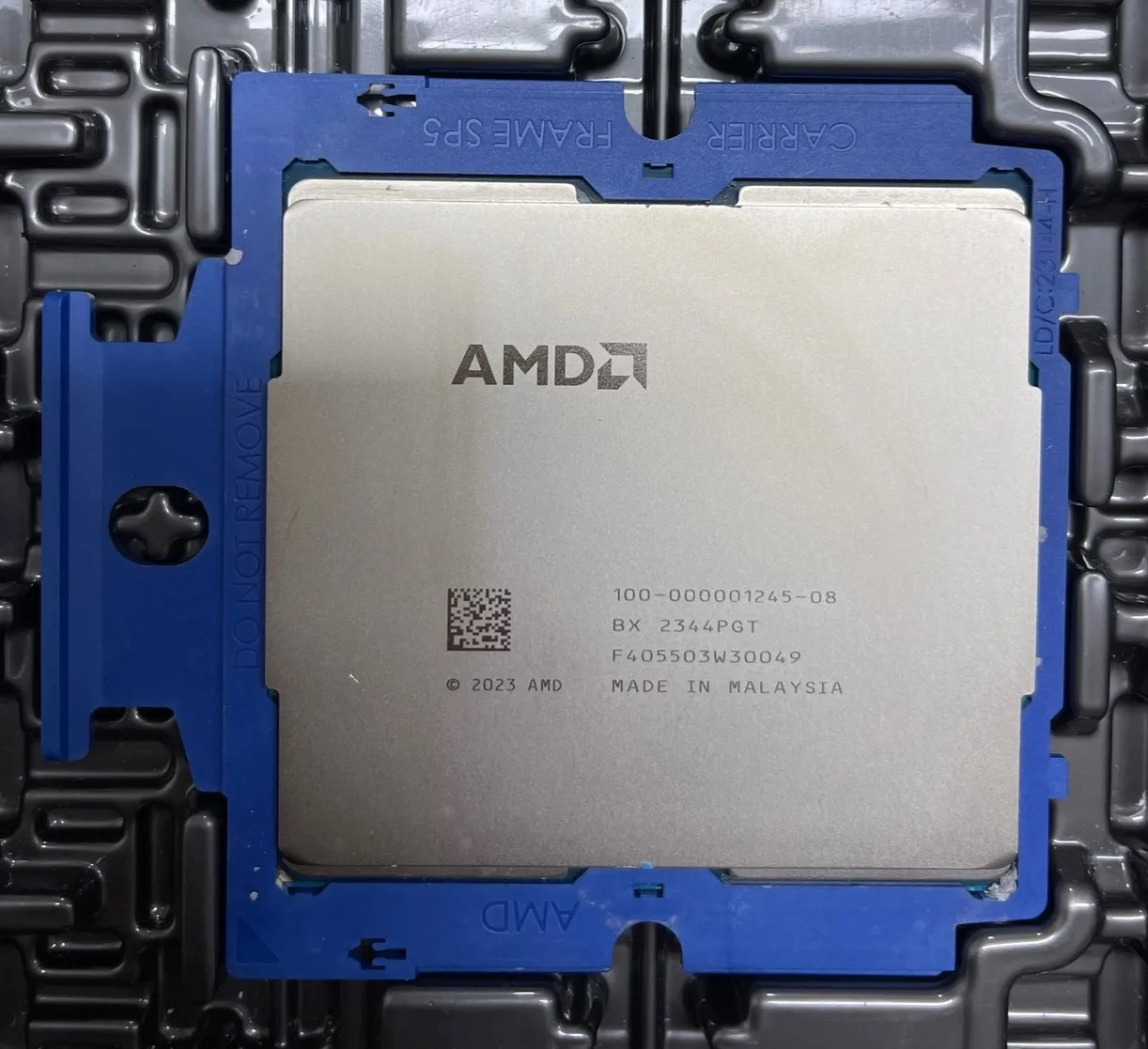 EPYC 7502 QS. エンジニアリングサンプル 【公式通販】