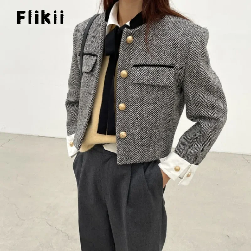 

2023 Winter Casual Luxury Style Striped Single Breasted V-Neck Jacket For Women Office Lady Fashion Slim Fit Elegant Chic Coat