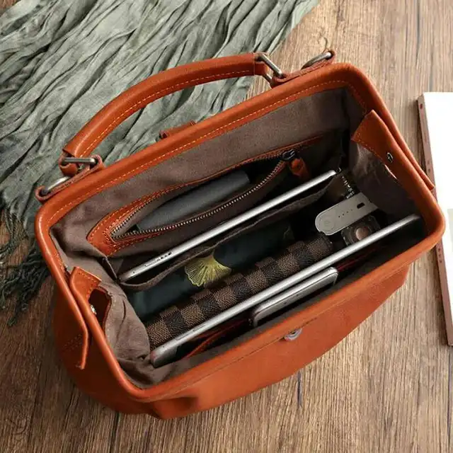 Vintage Doctor Bag for Women Soft Buffalo Leather Crossbody Purse Spacious Cowhide Shoulder Bag High-Quality Retro Handbag 2025 4