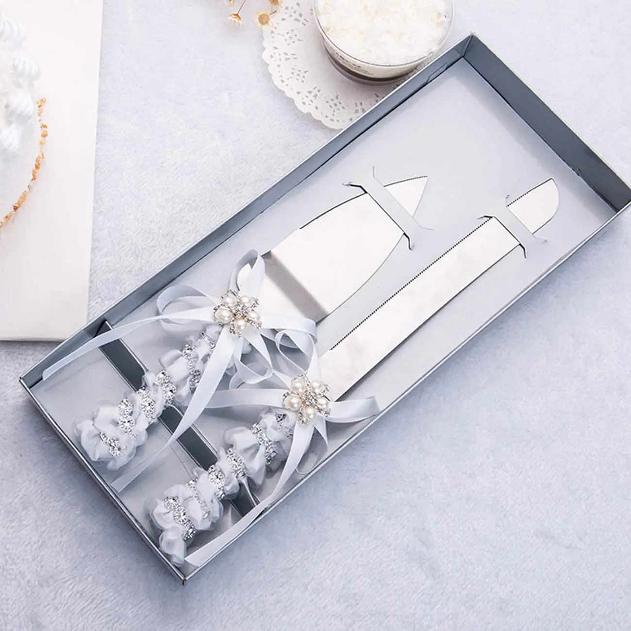 Description Picture 2 of itemEuropean style knife and fork set gift wedding souvenir wedding stainless steel cake knife and spatula