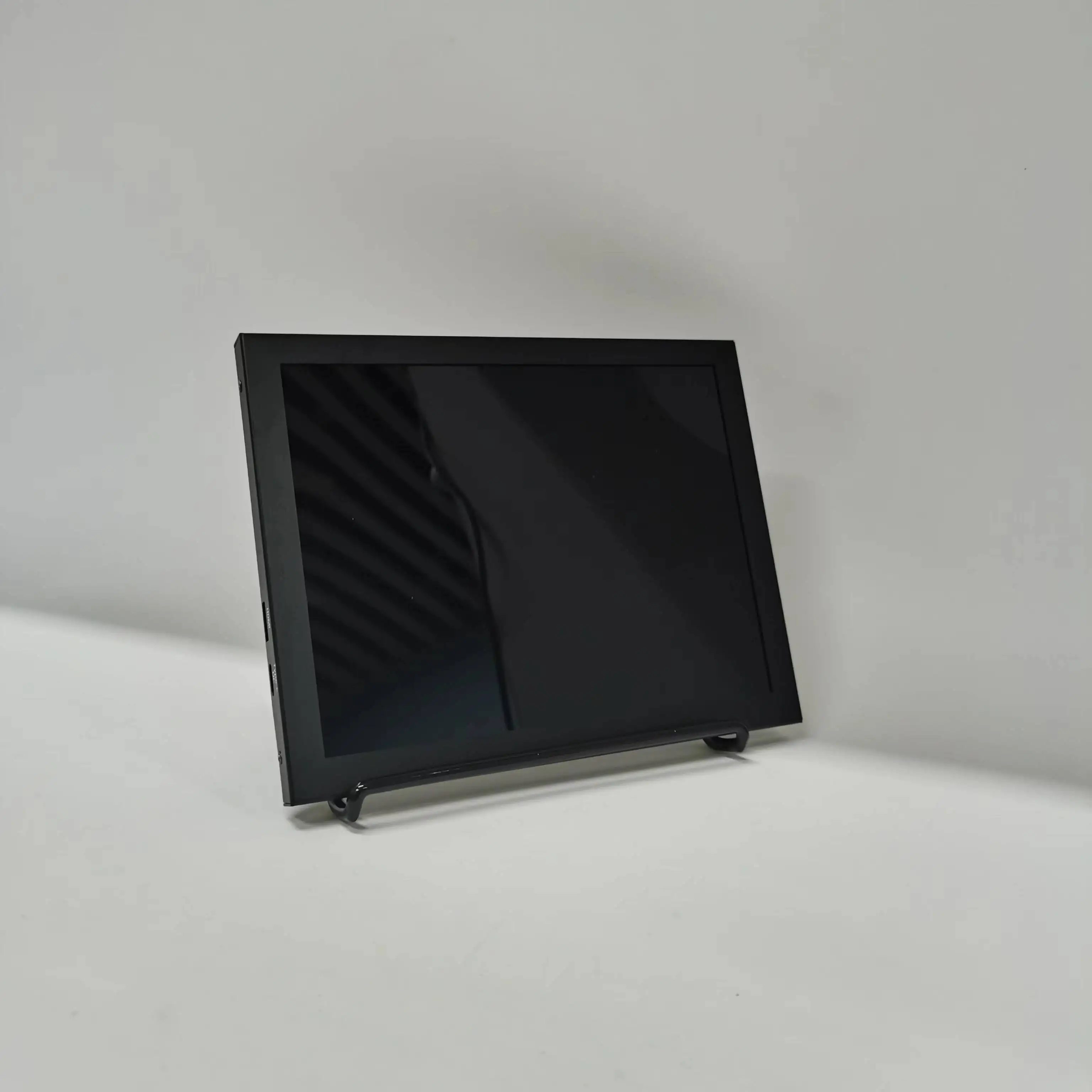 شاشة صغيرة 8 بوصة بدقة 1024X768 شاشة ips LCD مع مدخل فيديو HDMI للكمبيوتر DVD DVR CCD كاميرا