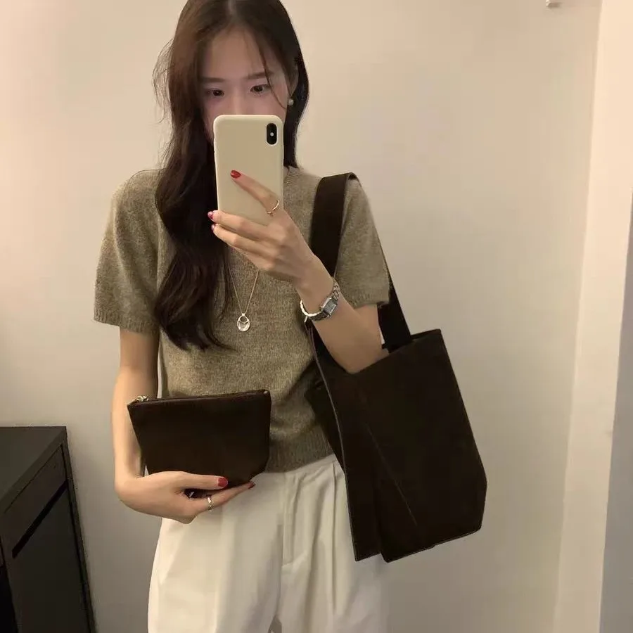 Autumn/Winter Niche Chamois Leather Bucket Bag Large Capacity Simple Flip Fur Bag Medium Single Shoulder Women's Bag