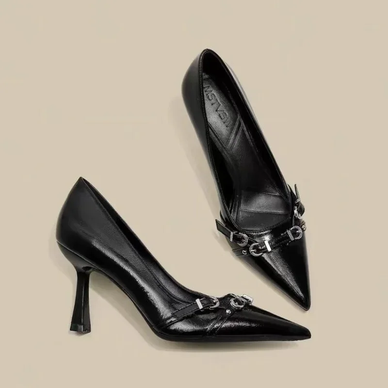 Spring Women's Shoes Silver High Heels Sexy French Style Pointed Shoes Metal Decoration Paired with Skirts Elegant Banquet 2025 3