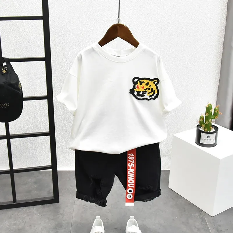 

Kids Children Clothing Suit 2-7Year Summer New Cotton Baby Clothes Set Boys And Girl Cute Cartoon Tops + Shorts 2pcs