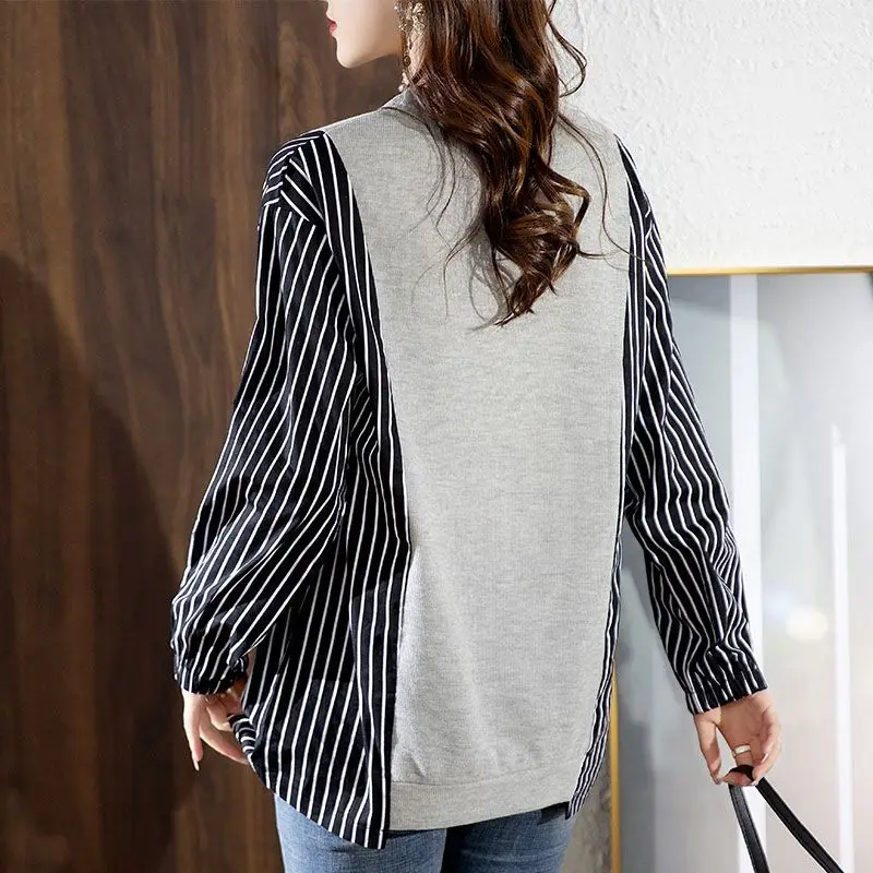 Autumn and Winter Women's Pullover Round Neck Spliced Stripe Loose Pocket Casual Fashion Elegant Commuter Long Sleeve Tops