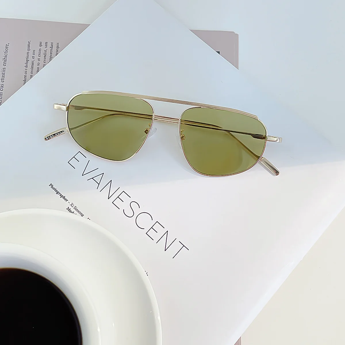 

DOISYER 2022 Fashion retro double beam metal sunglasses UV400 Mirrored Lens for women custom brand
