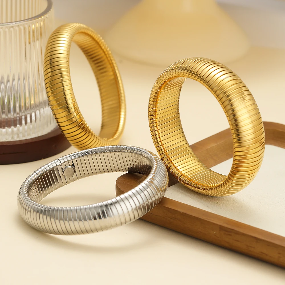 1pc 18k Gold Plated Stainless Steel Elasticity Polish Thick Bracelet Trendy Hip-Hop Metal Bangle Unisex Jewelry Gifts 60mm 4