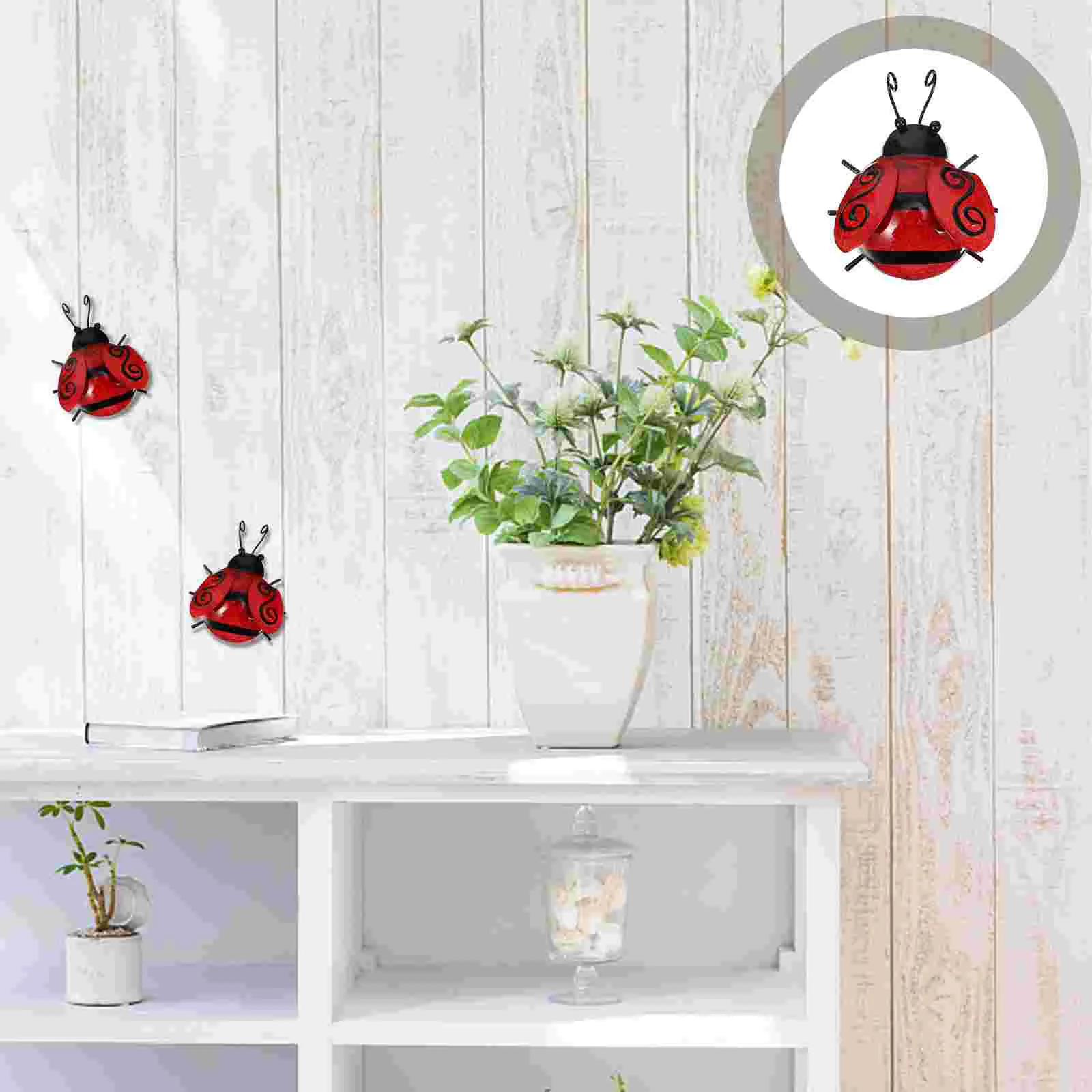 

Metal Wall Decor Ladybugs Garden Hanging Sculptures Outside Decorations Yard Lawn Ornaments Red Figurines