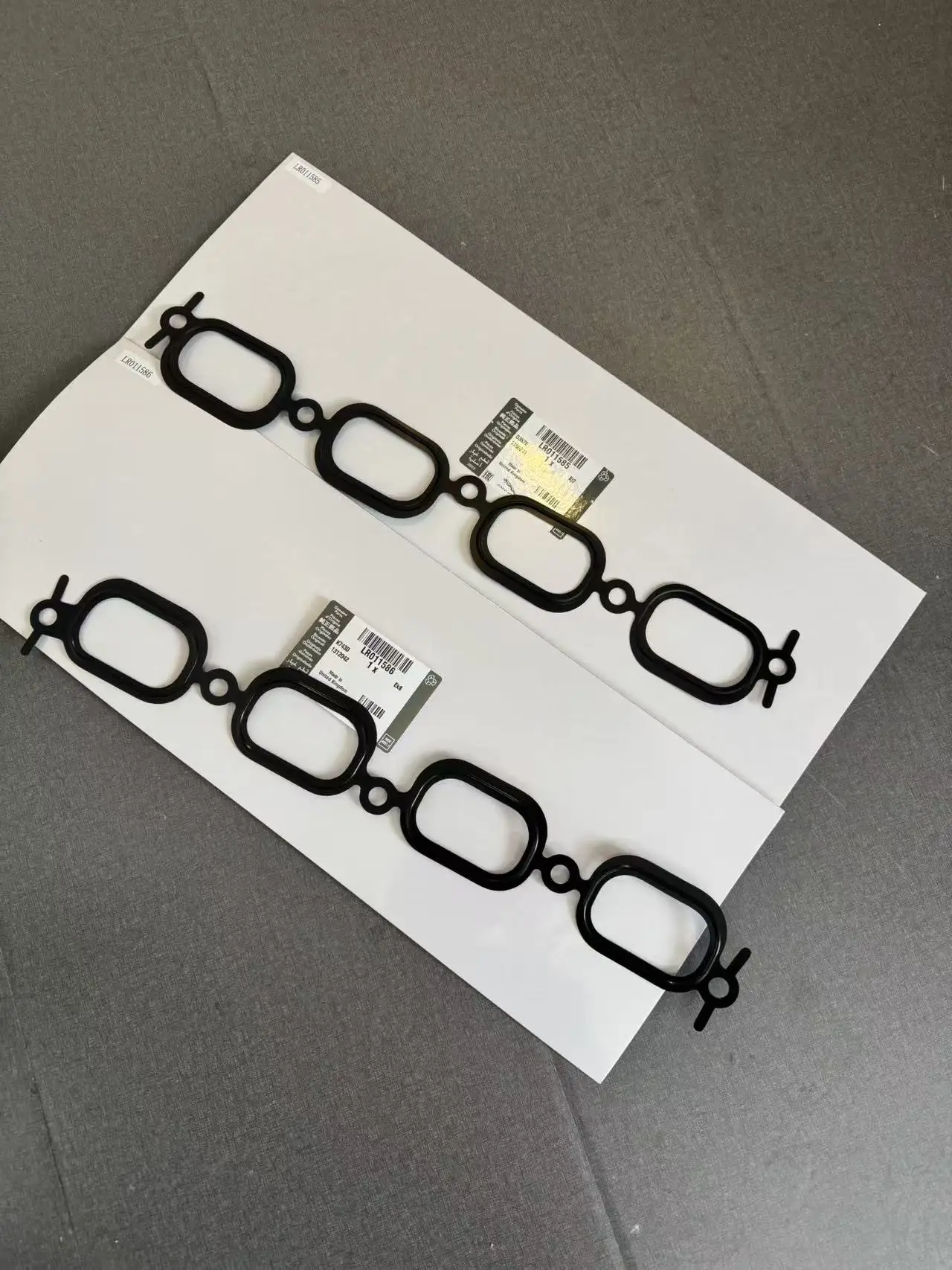 Land Rover Jaguar intake manifold gasket is suitable for Range Rover Executive/Sport XJ/XF left LR011586 right LR011585