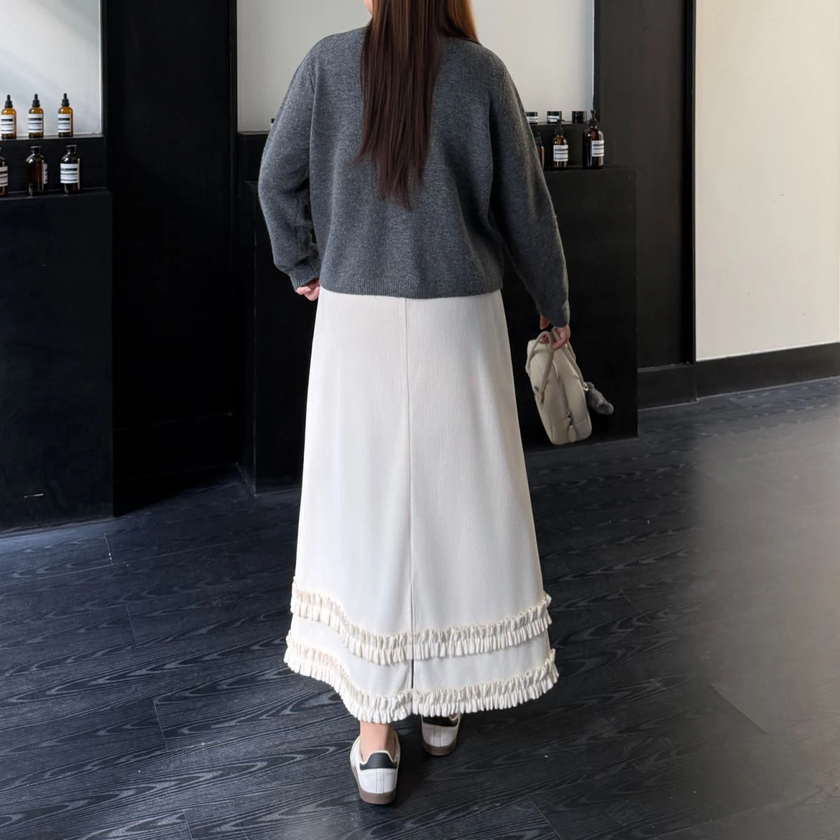 XXXXL Fashion Plus Size Women Skirts Premium Retro Corduroy 3D Lace Mid Length Cake Bottoms Autumn Winter Casual Artistic 9306