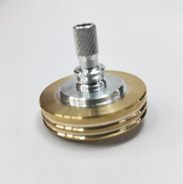 

New Brass Hand Twisting Spinning Top Gyro Gyroscope Collection Spinner Toys EDC Decompression Toy