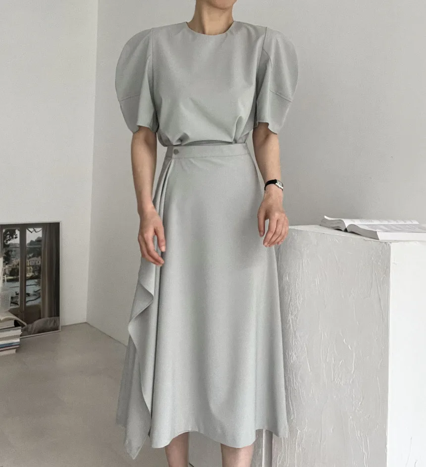 

Elegant Office Ladies Skirts Suits O-Neck Tops Puff Sleeve Loose Shore Sleeve Female Women Casual 2 Pieces Set 2024 Summer Y981a