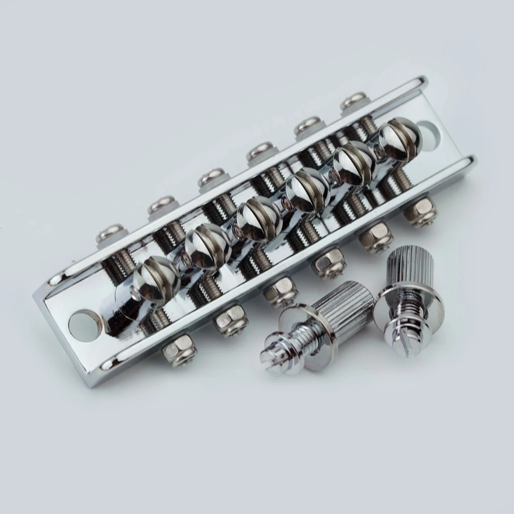 エレキギターブリッジ プロ仕様のエレキギター用真鍮トレモロブリッジ交換部品 プロ仕様ギターブリッジ ダブルロッキングトレモロブリッジ 真鍮製  6弦エレキギター用 ブラック R3 43mm R2 42mm ギターブリッジ プロフェッショナルギターブリッジ真鍮ベースプレート交換 ... 6弦エレキギター用プロフェッショナルトレモロブリッジ 42mm プロエレキギターブリッジ