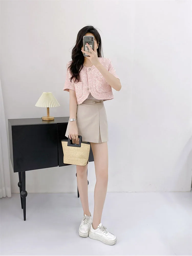 

2023 New Summer Woman Short Jacket Elegant Round Neck Straight Shoulder Light Tuxedo Short Sleeve Coat Women