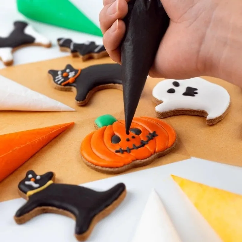 Halloween Cookie Cutter Set with Bat Pumpkin Ghost Cartoon Shapes for Baking Biscuits Pastries Ideal for DIY Spooky Treats