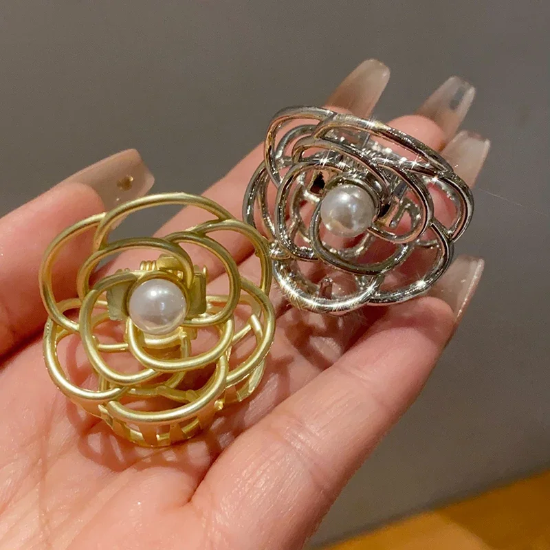 1/2 Stück Ausgehöhlte Rosenblüten Imitationsperlen Haarklammern für Frauen Einfache Modische Metall-Haarspangen Party-Kopfschmuck – Detail 7