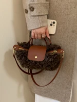 Lamb Fur Handbag Women's New 2025 Crossbody oulder Bag Dumpling ape Autumn Winter Retro Sle Handheld Bag Commuter Sle