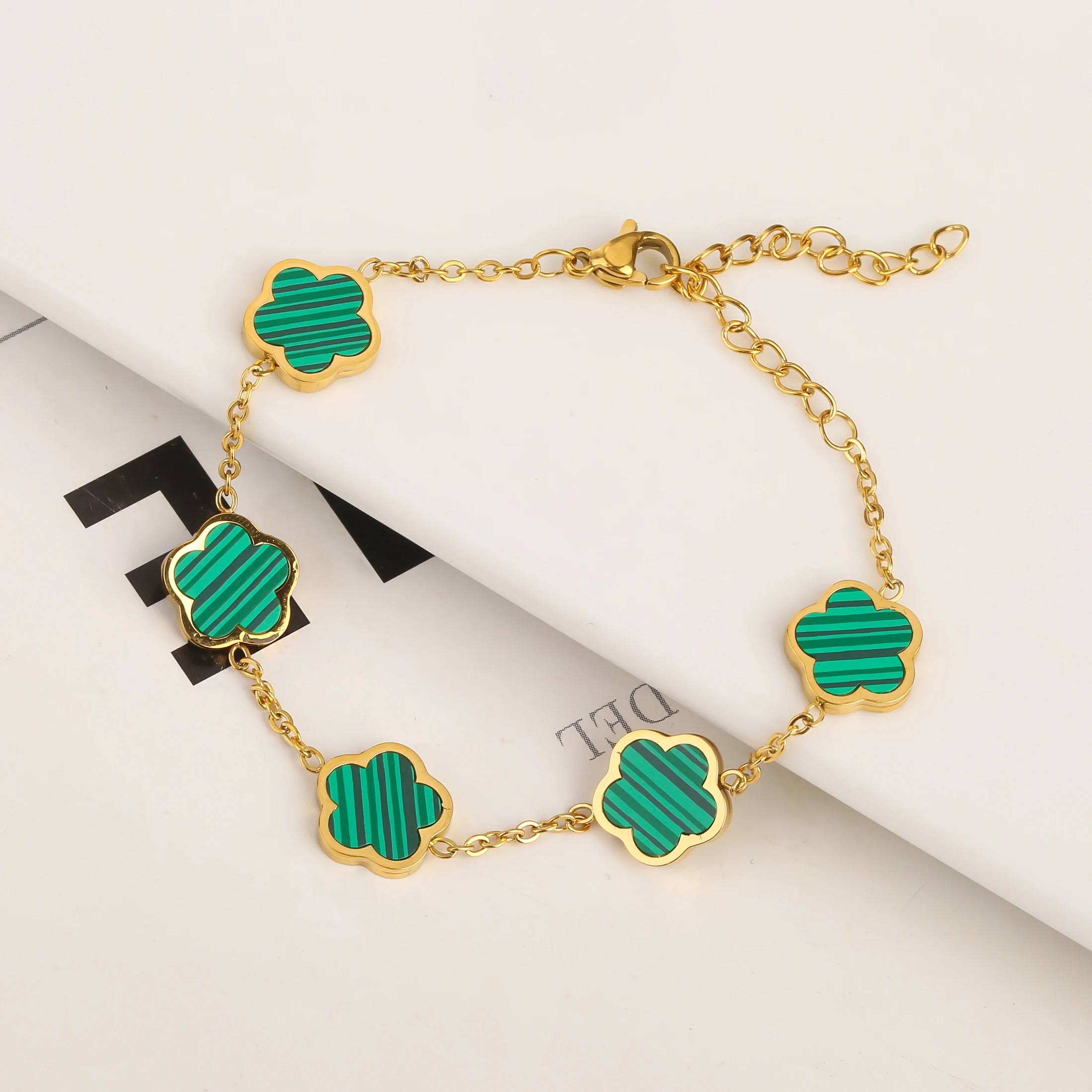 PO LV Shell Leaf Clover Bracelet