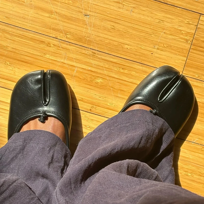 IPPEUM Tabis Shoes Black Ballets Flats Split Toe Shoes Women Mary Janes Plus Size 44 Dress Loafers Ballerina Zapato Mujer women shoes women flats split toe shoes