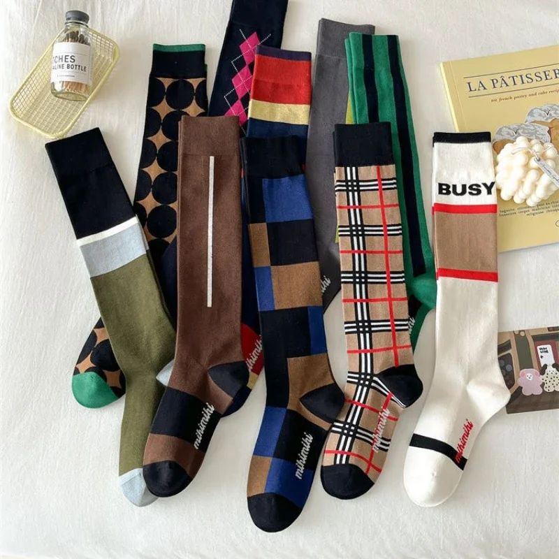 

Women's Socks Combed Cotton Autumn Winter Spring New Year Retro Middle Tube Calf Socks Fashion Leisure Sports Comfortable Meias