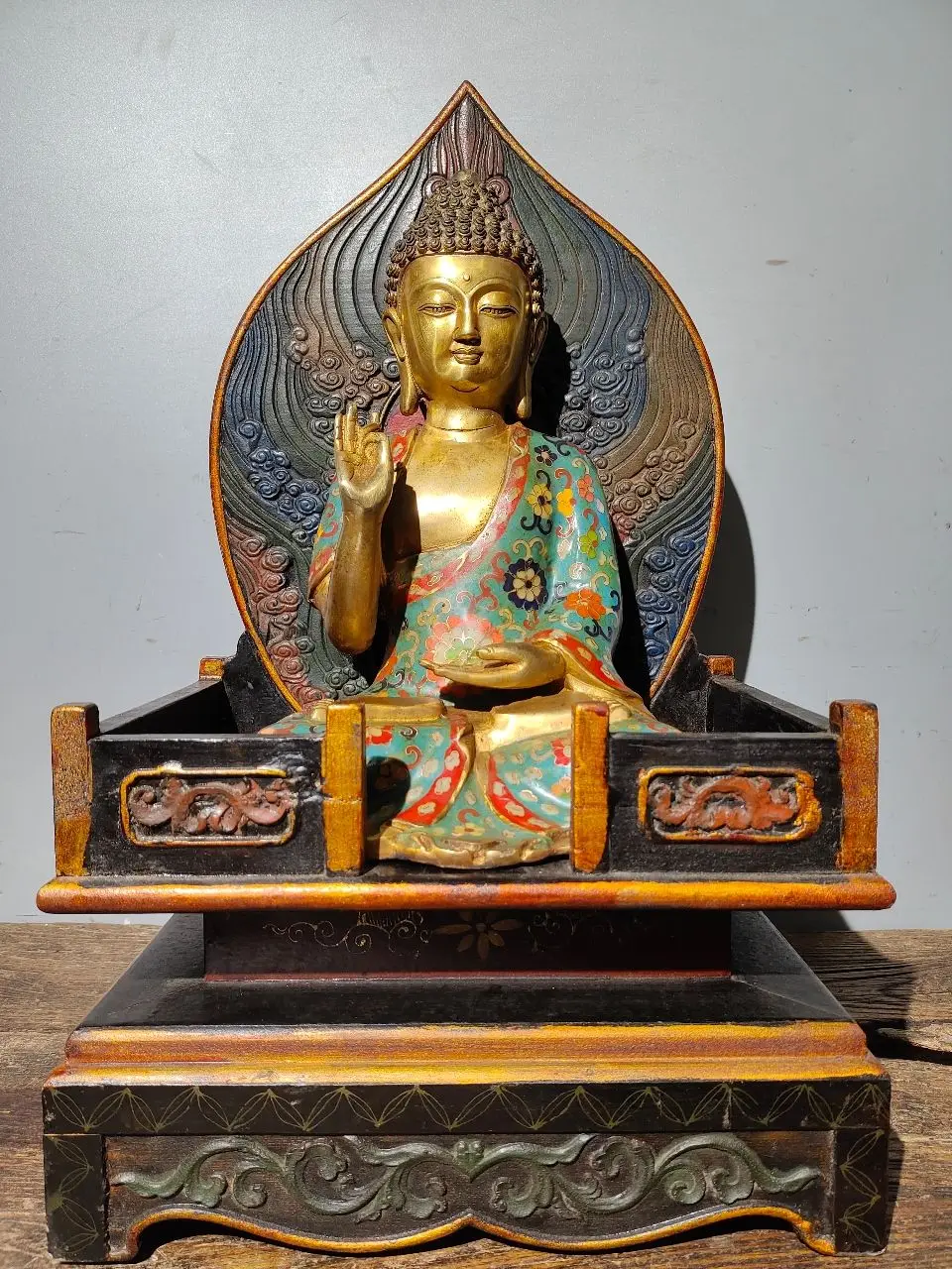 

19"Tibetan Temple Collection Old Bronze Cloisonne Enamel Sakyamuni Buddha Lacquerware Lotus Platform Buddhist Niche Worship Hall