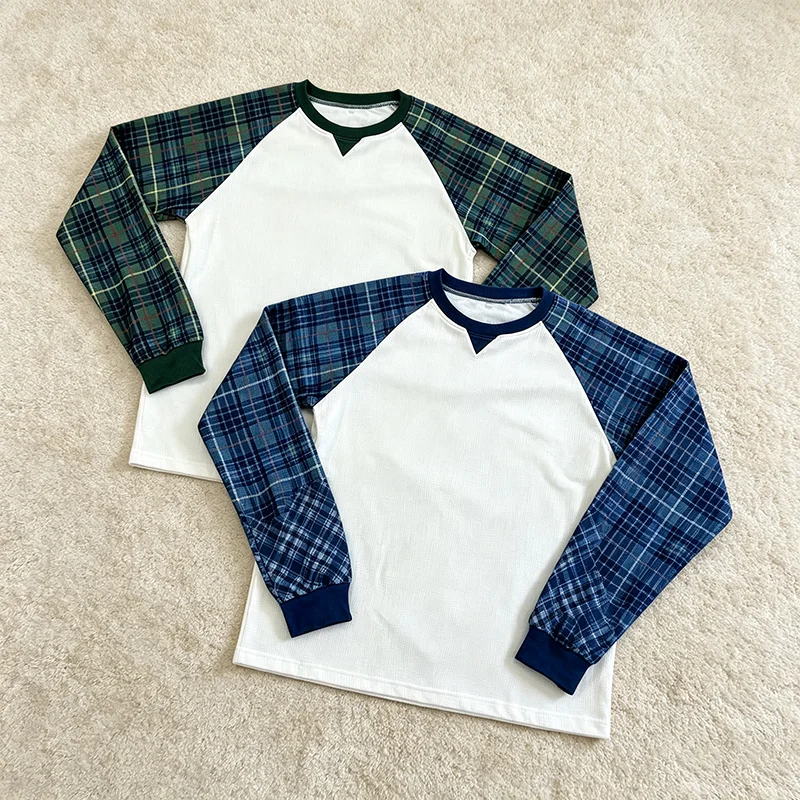 Retro-Kariertes Schulter-Waffel-Langarmshirt mit Rundhalsausschnitt, lässiger, lockerer, vielseitiger, trendiger Herrenpullover für den Herbst.
