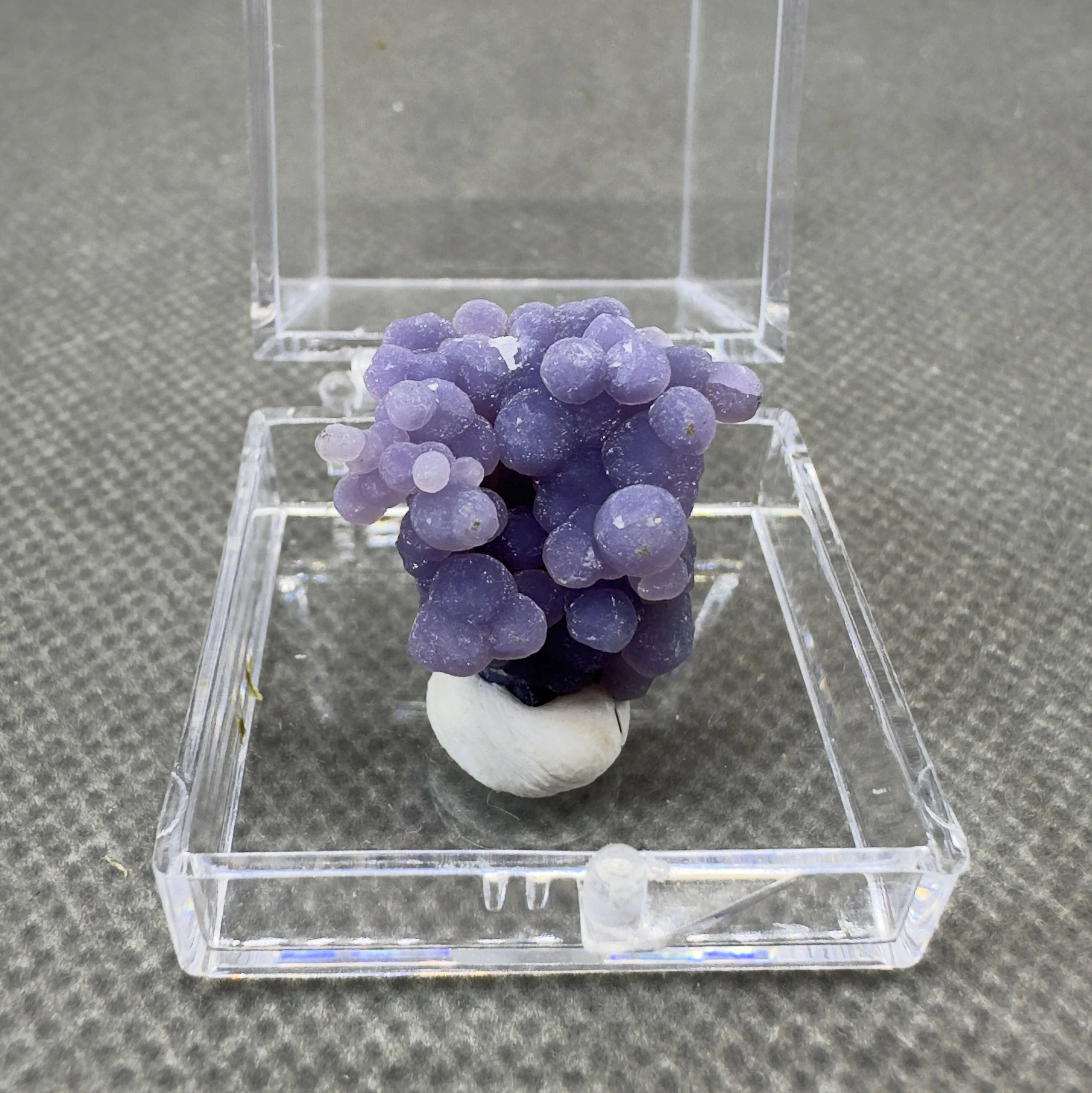 Natural grape agate mineral specimen + box sie 3.4 cm + healing quartz crystals and stones rock gemstone 5