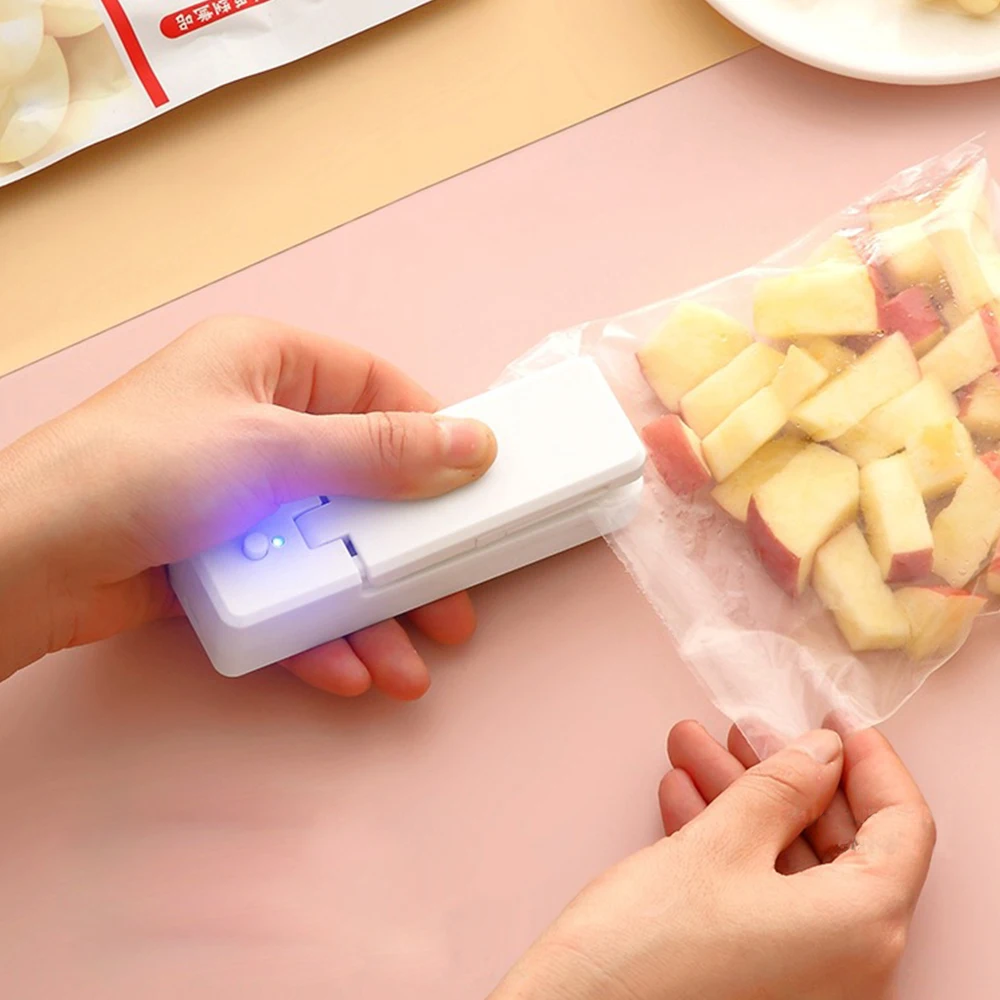 Plastic Bag Sealer USB Mini Bag Sealer 2-in-1 Chargable Heat Sealers Rechargeable Handheld Vacuum Heat Sealers Cutter for Plastic Bag Storage Food