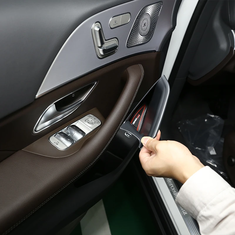 

For Mercedes Benz GLE GLE350 GLE450 2020-22 Door Storage Box Door Armrest Handle Container holder tray ABS Black Car Accessories