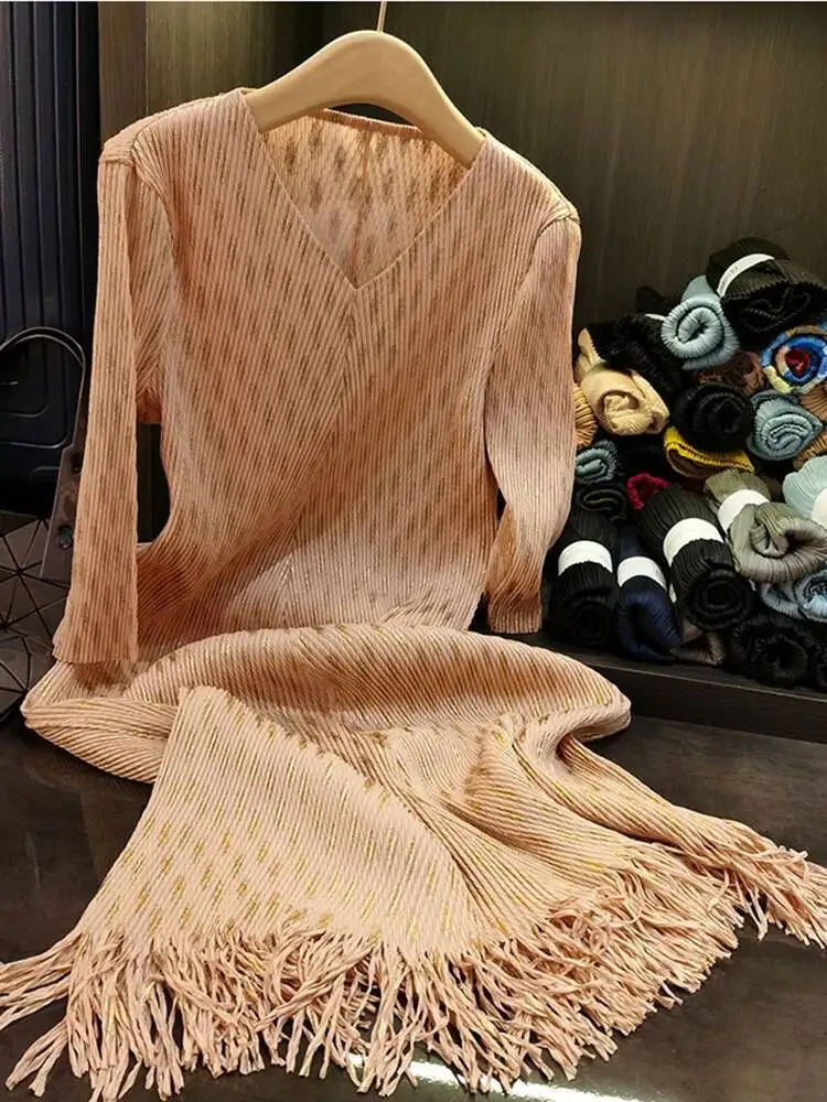 LANMREM Fashion Gold Foil Printing Design V Collar Pleated Dress For Women  2025 New Loose Causal Tassel Hem Dresses Chic 2DB3046 - AliExpress 200000345