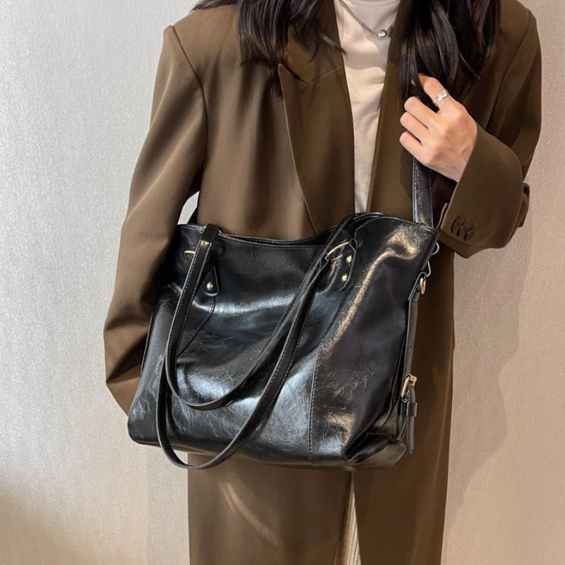 Large Capacity Shoulder Bags for Women Fashion Hobo Shopper Bag Solid Color Soft Leather Crossbody Handbag Lady Travel Tote Bags