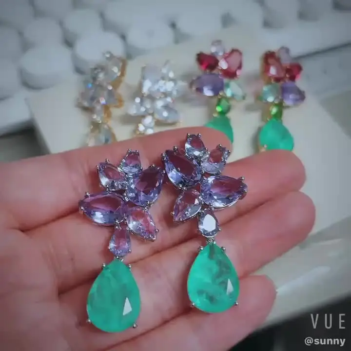 売り切れ】透き通る紫と緑のイヤリング 売り切れ】透き通る紫と緑の
