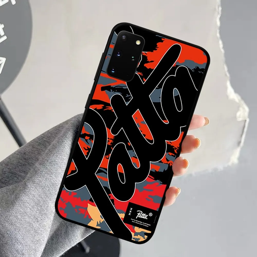 Chic Patterned Phone Case – Sleek Protective Design