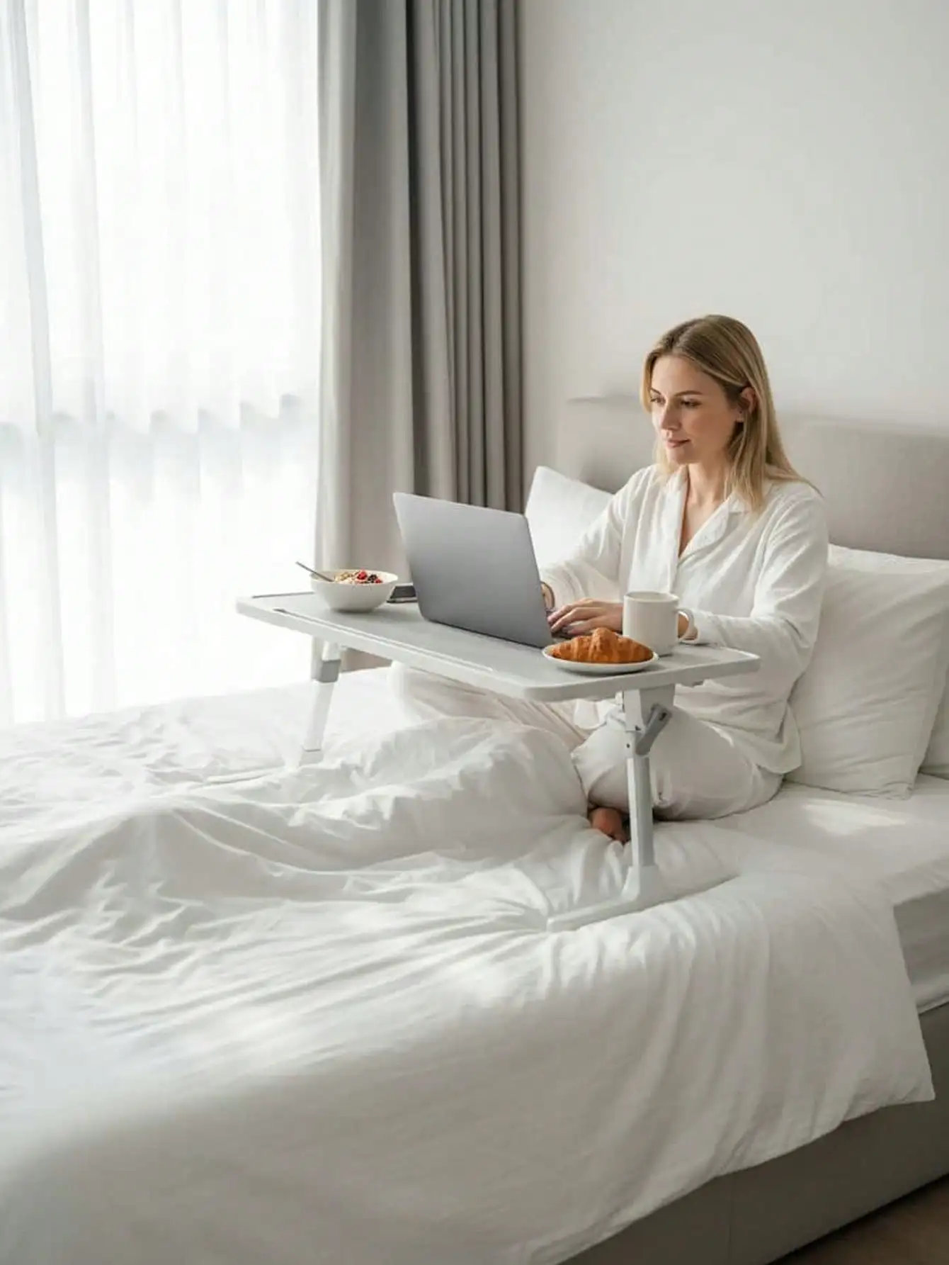 1pc Foldable & Adjustable Bedside Table, Minimalist Design Laptop Desk For Dorm, Study, Notebook, Window Ledge