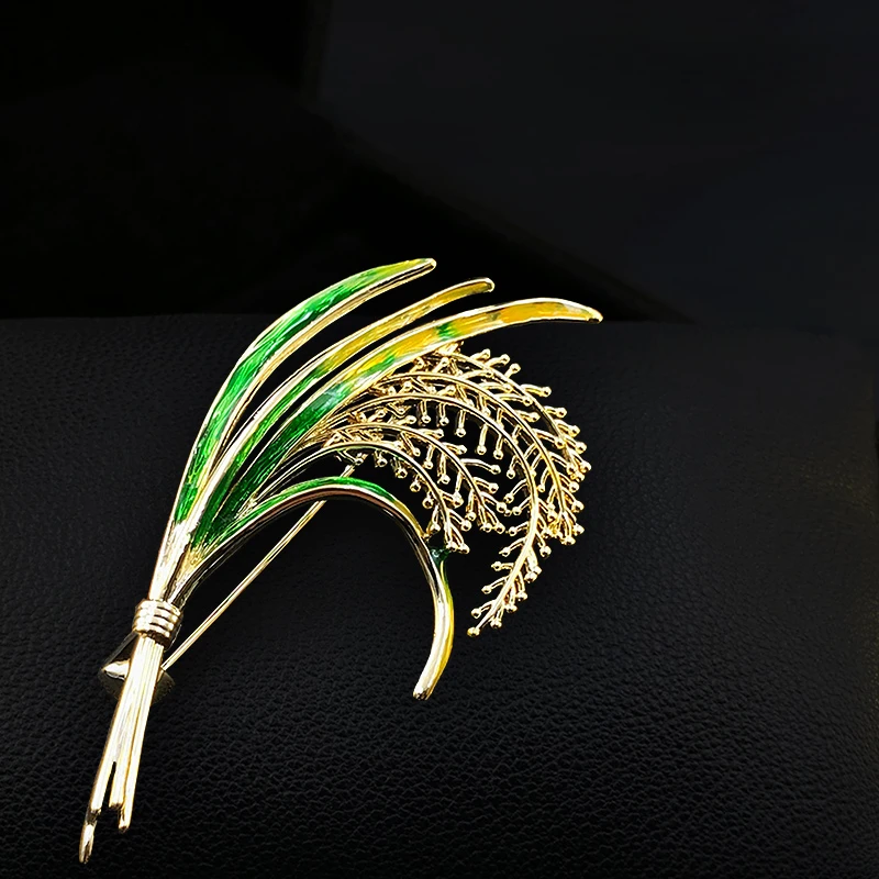 Exquisite a Bunch of Rice Blossoms Flower Brooch High-End Men Women Suit Neckline Enamel Pin Clothes Corsage Jewelry Badge 1723