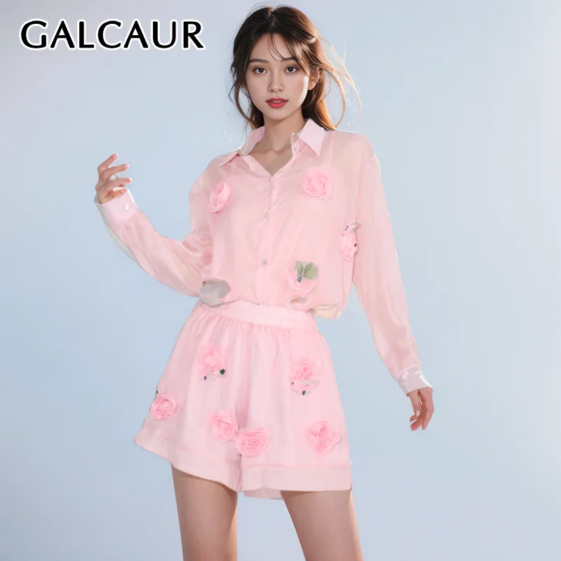 

Комплект из двух предметов GALCAUR Женский, однобортный Топ с лацканами и длинным рукавом, свободные шорты с аппликацией, повседневный однотонный комплект из двух предметов
