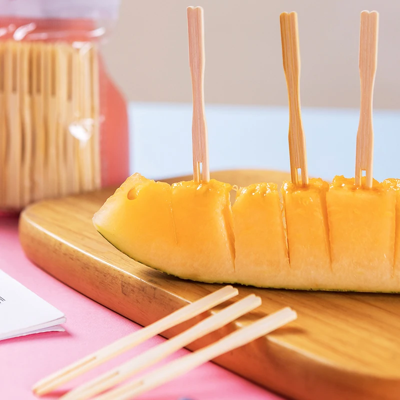 100/200/750pcs Disposable Fruit Fork Cake Picks Fruit Bamboo Stick Fork Mini Cocktail Forks Party Supplies for Appetizer Dessert
