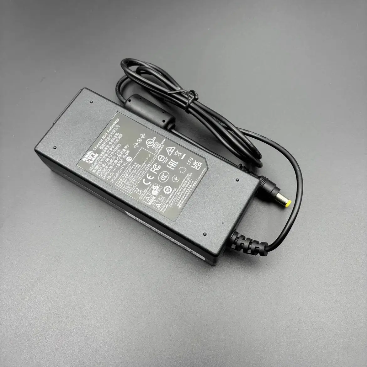 2AAL090R 90W 충전기 48V 1.875A CWT용 AC 어댑터 (5.5x1.7mm 플러그 전원 공급 장치 포함)