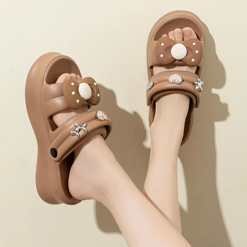 

Women's Thick Bottom Cloud Slippers Summer 2024 Soft Sole Platform Slippers Women Light Non-slip Beach Casual Slides Flip Flops