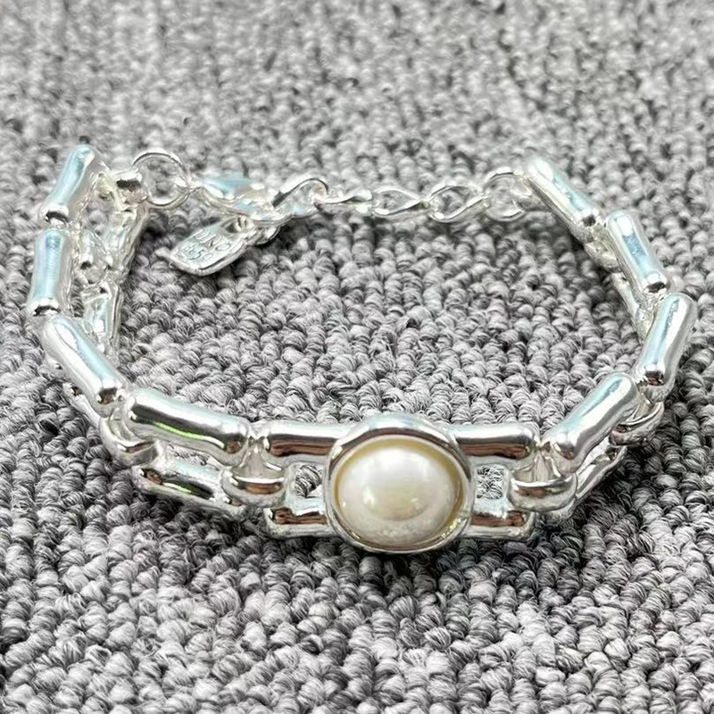 

2023 unode50 Exquisite Fashion Electroplated 925 Silver High Quality Gem Bracelet Women's Romantic Holiday Gift